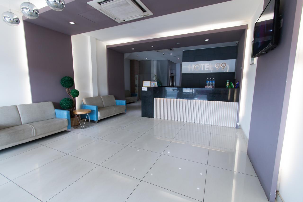 Hotel 99 Pusat Bandar Puchong Buitenkant foto