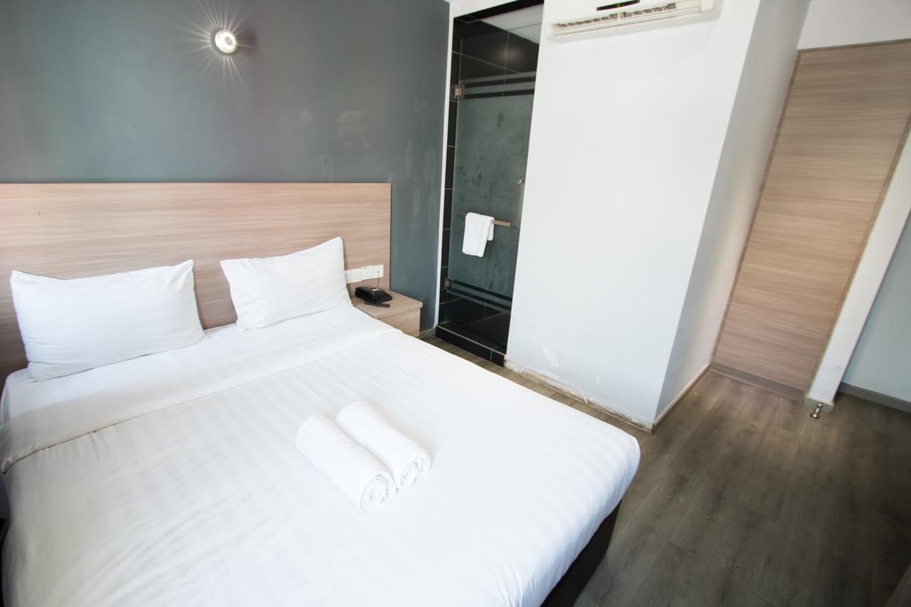 Hotel 99 Pusat Bandar Puchong Buitenkant foto
