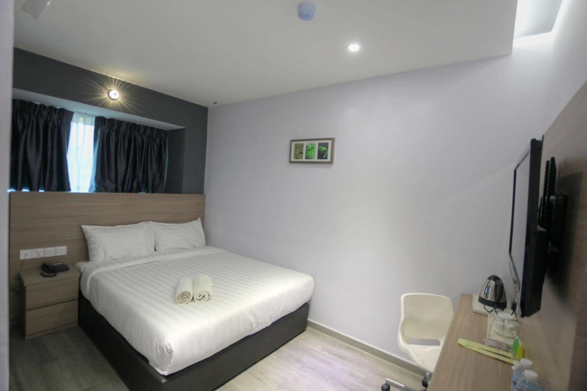Hotel 99 Pusat Bandar Puchong Buitenkant foto