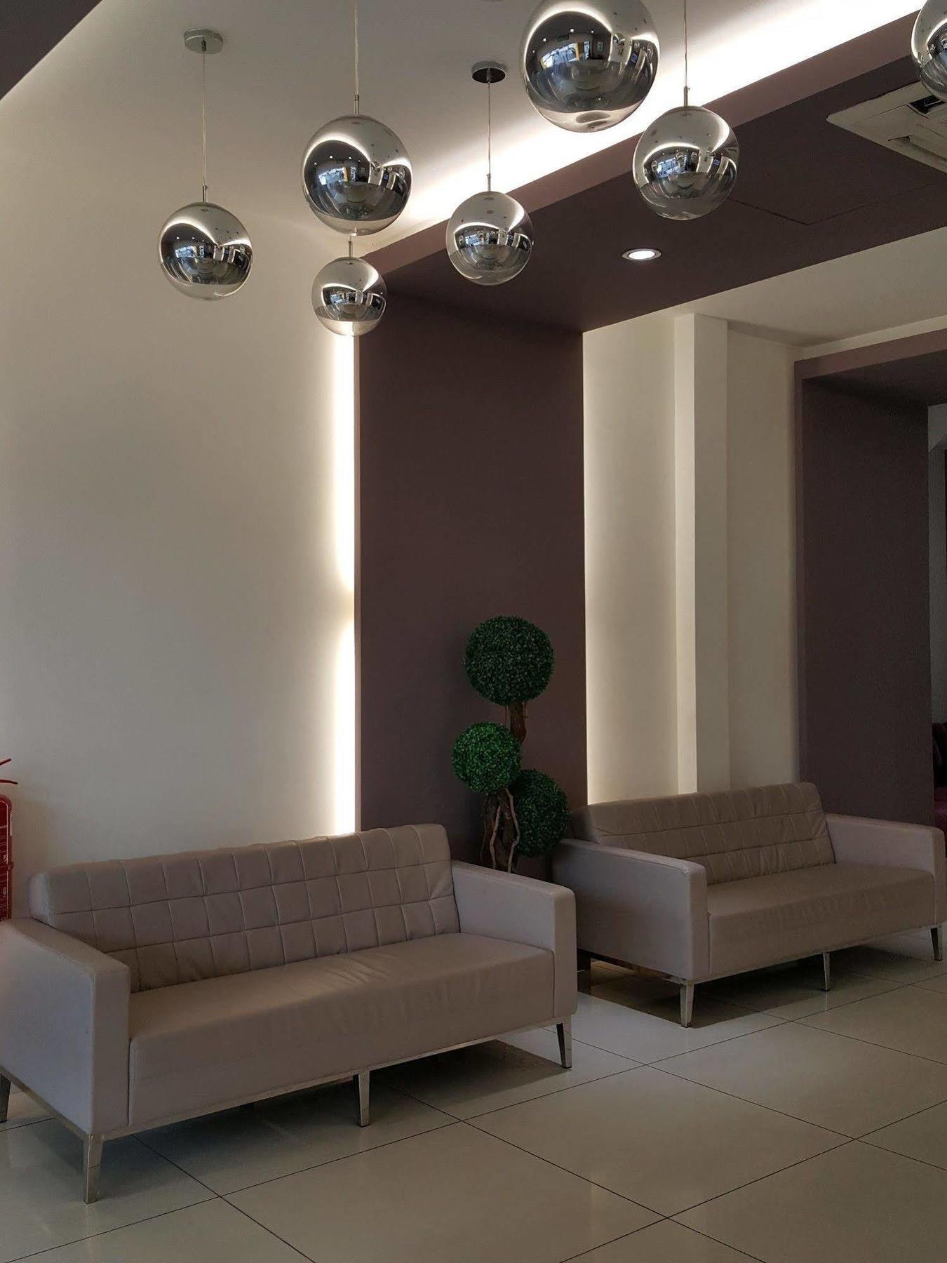 Hotel 99 Pusat Bandar Puchong Buitenkant foto