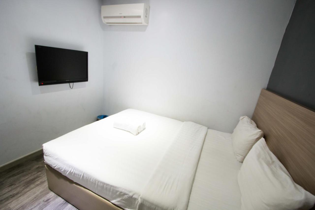 Hotel 99 Pusat Bandar Puchong Buitenkant foto